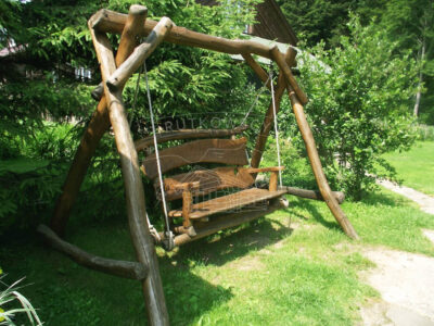 Architektura ogrodowa i garaże huśtawka